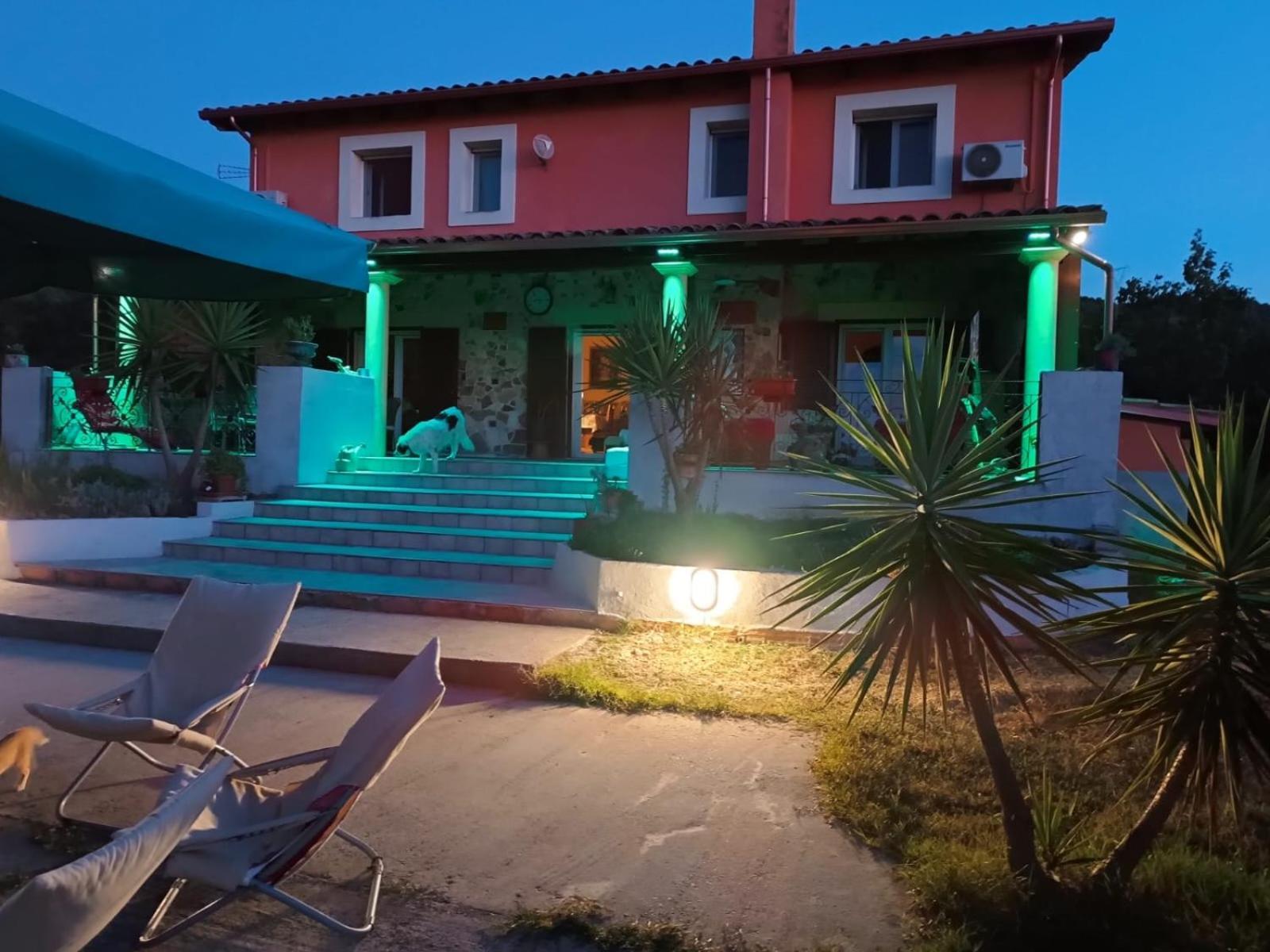 Orange Ville Villamassargia Exterior foto